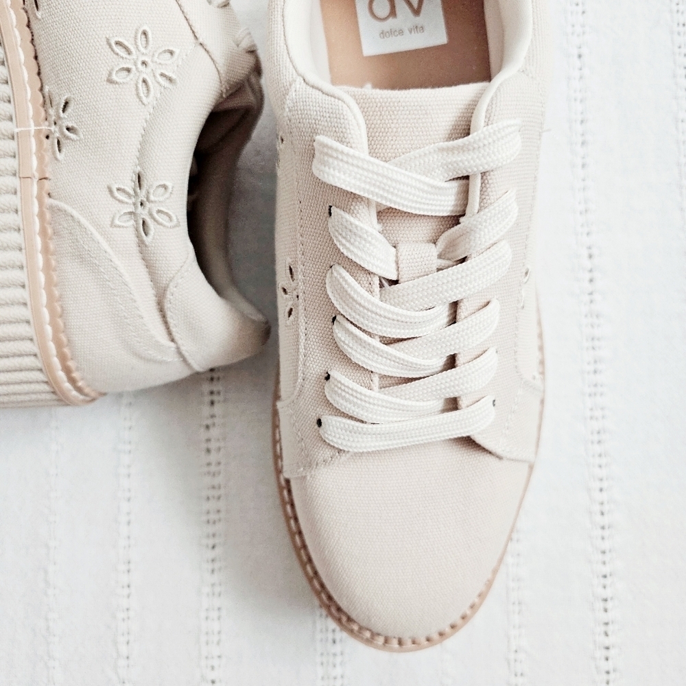 DV By Dolce Vita Canvas Eyelet Chunky Platform Lace Up Sneakers Shoes 8 Brin NEW - Picture 11 of 14